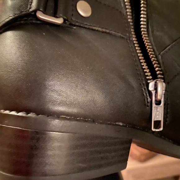 Liz Claiborne Black Leather Renea Riding Boots Size 7 - Picture 7 of 11